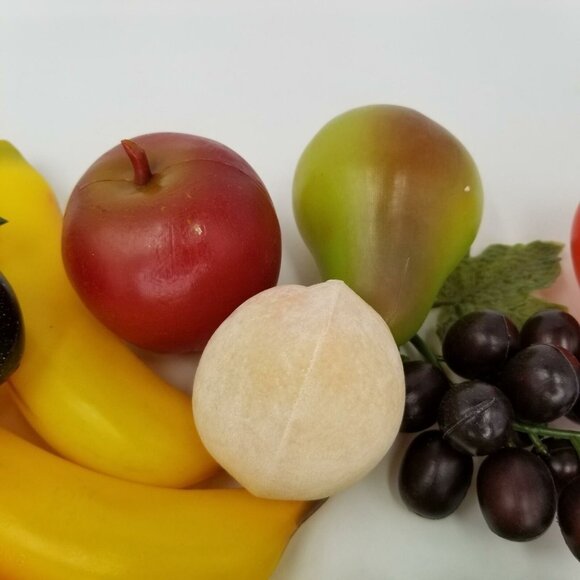 Vintage Plastic Fruit Bananas Lemon Lime Red Green Grapes Peach Apple Lot 11 - Picture 4 of 11